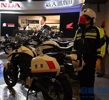 警用设备