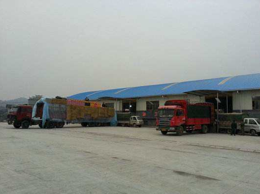 菏泽电商物流车辆大型通过式<a href=http://www.safechk.com target=_blank class=infotextkey>安检</a>门模块化组装图像清晰