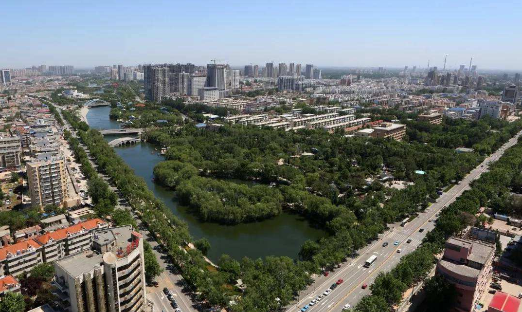 菏泽电商物流车辆大型通过式<a href=http://www.safechk.com target=_blank class=infotextkey>安检</a>门模块化组装图像清晰